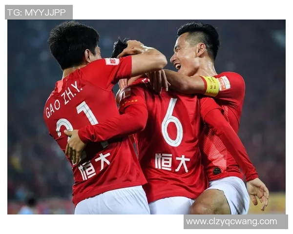 大连一方与广州恒大精彩对决回顾赛场瞬间与精彩进球集锦